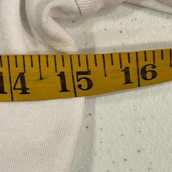 LOFT whited Fitted tee shirt. Long sleeve, v neck size small - Picture 5 of 7